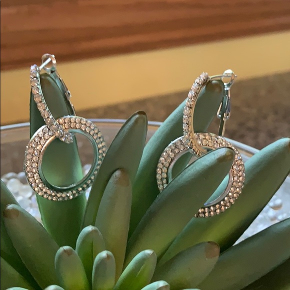 Two part silver tone earrings - Picture 1 of 4